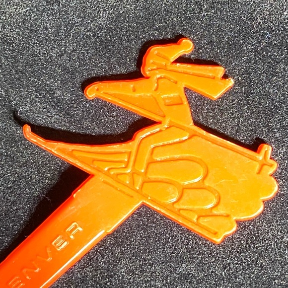 Vintage EUC Continental Airlines “Continental To Denver” Swizzle Stick/Stirrer - Picture 3 of 5